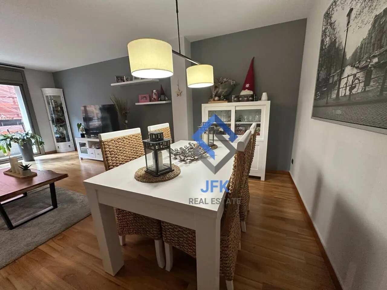 Piso de 4 habitaciones en Andorra la Vella, foto 1 de 31
