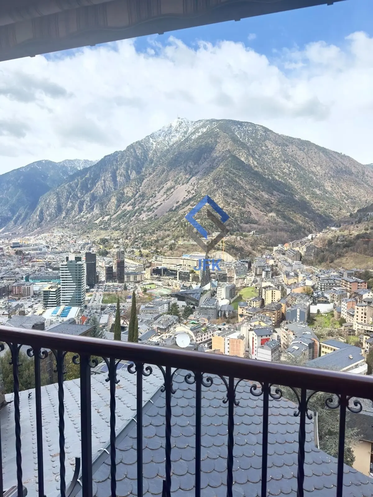 Otro de 4 habitaciones en Escaldes-Engordany, foto 1 de 33