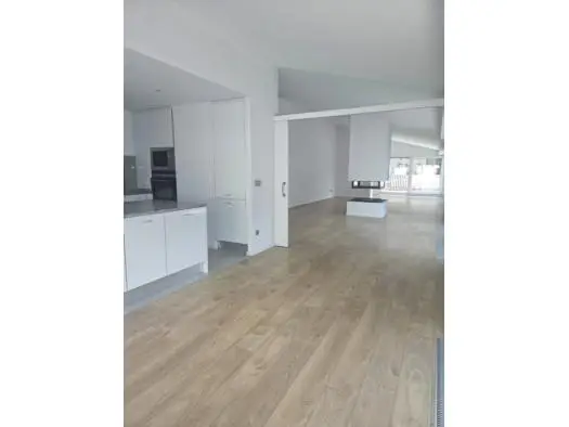 Apartamento de 4 habitaciones en Escaldes-Engordany, foto 1 de 1