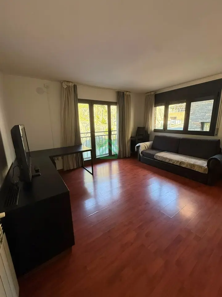 Piso de 2 habitaciones en Canillo, foto 1 de 25