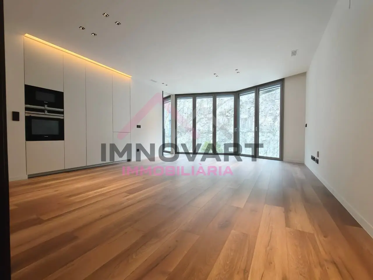 Flat with 3 bedrooms in Andorra la Vella, photo 1 of 47