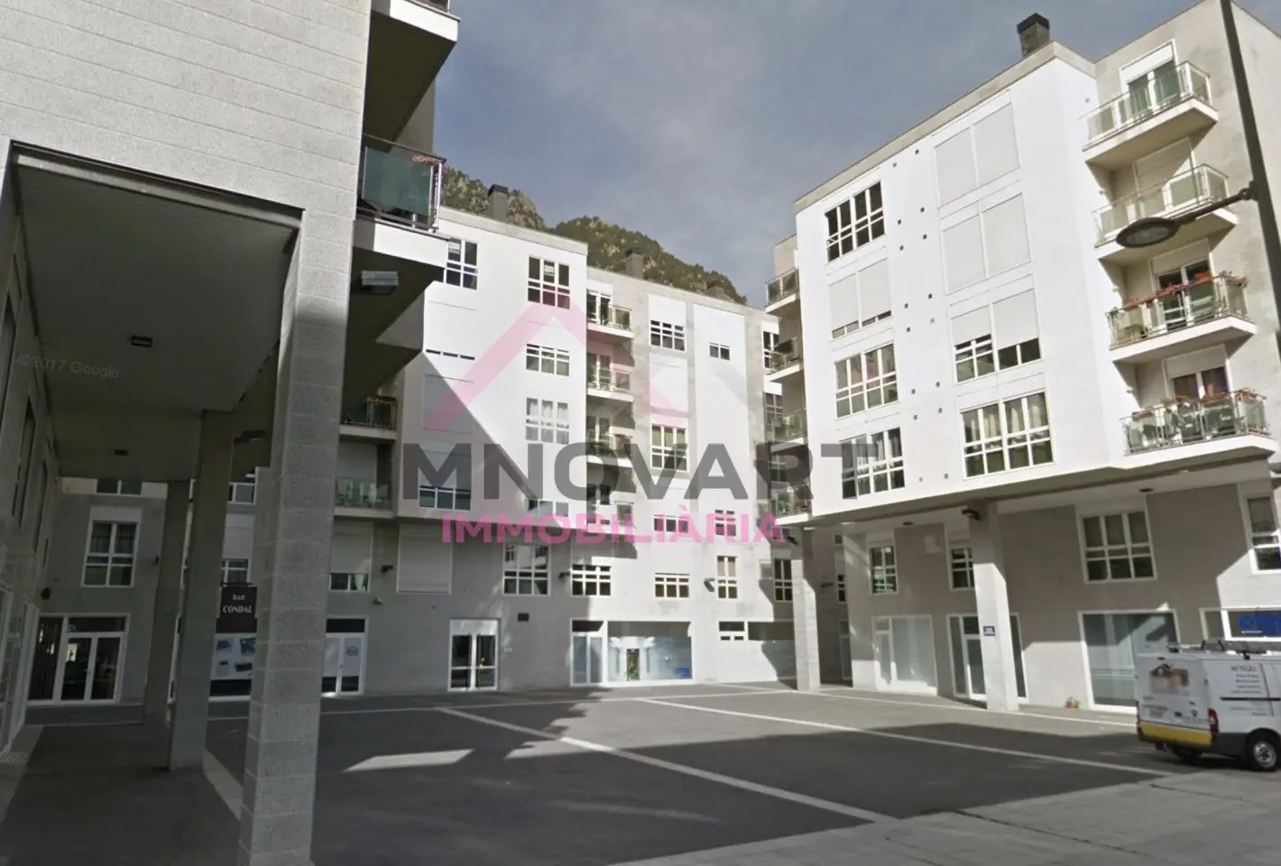 Piso de 2 habitaciones en Andorra la Vella, foto 1 de 25