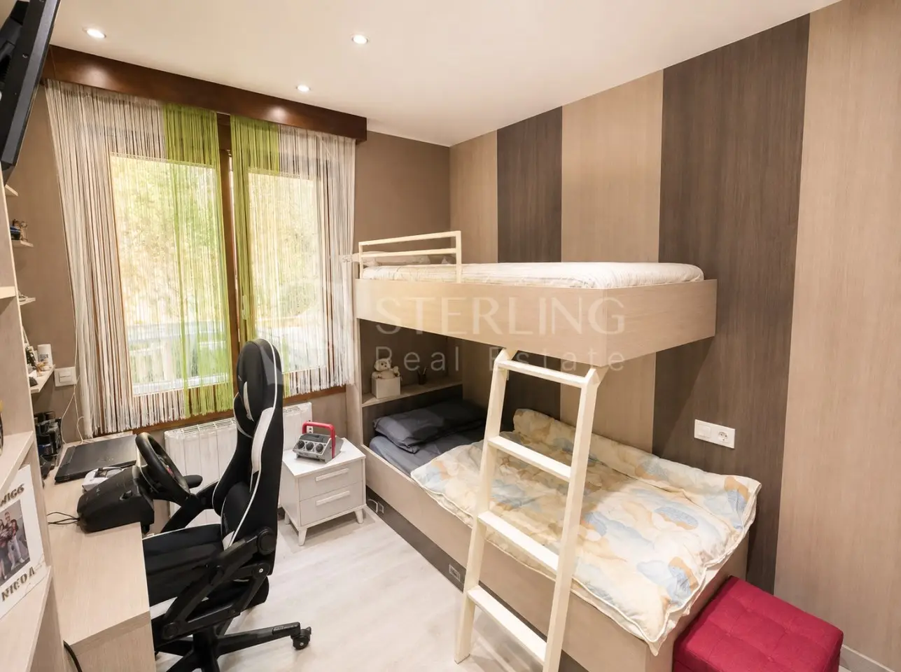 Piso de 2 habitaciones en Escaldes-Engordany, foto 1 de 28