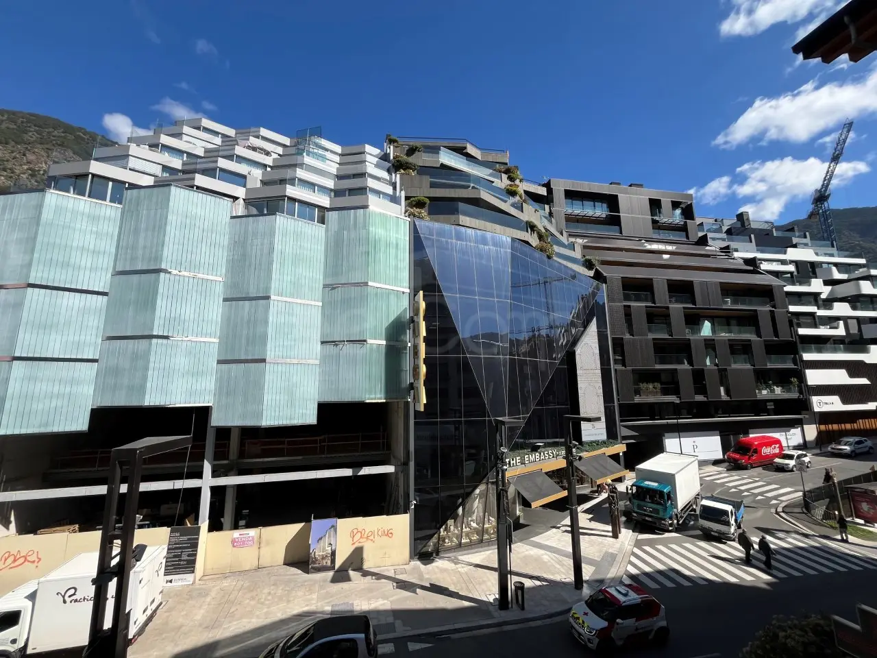 Apartamento de 2 habitaciones en Andorra la Vella, foto 1 de 16
