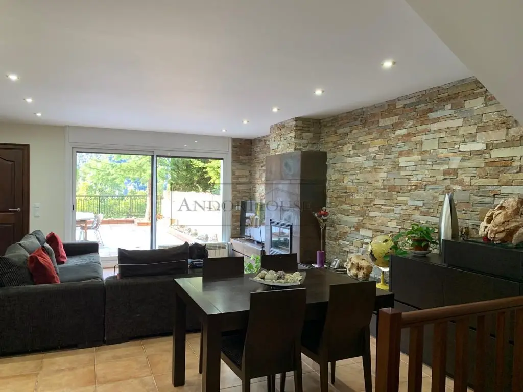 Piso de 4 habitaciones en Andorra la Vella, foto 1 de 30