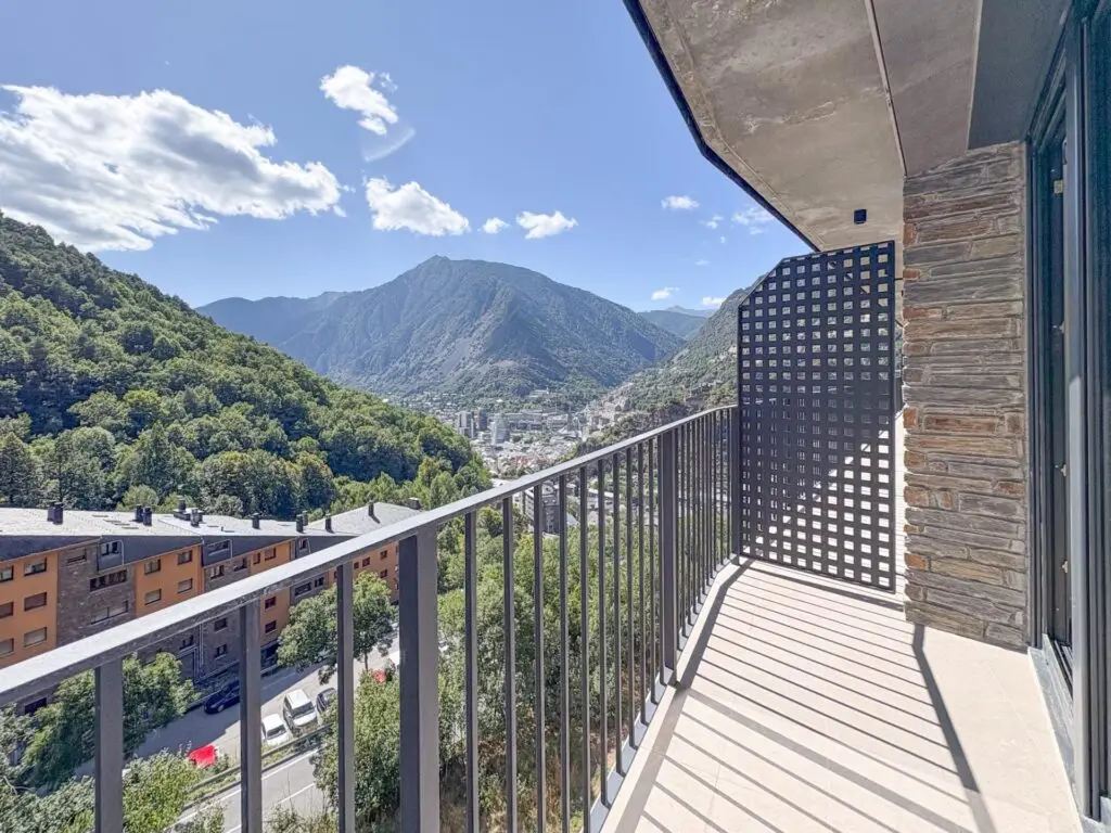 Piso de 3 habitaciones en Escaldes-Engordany, foto 1 de 1