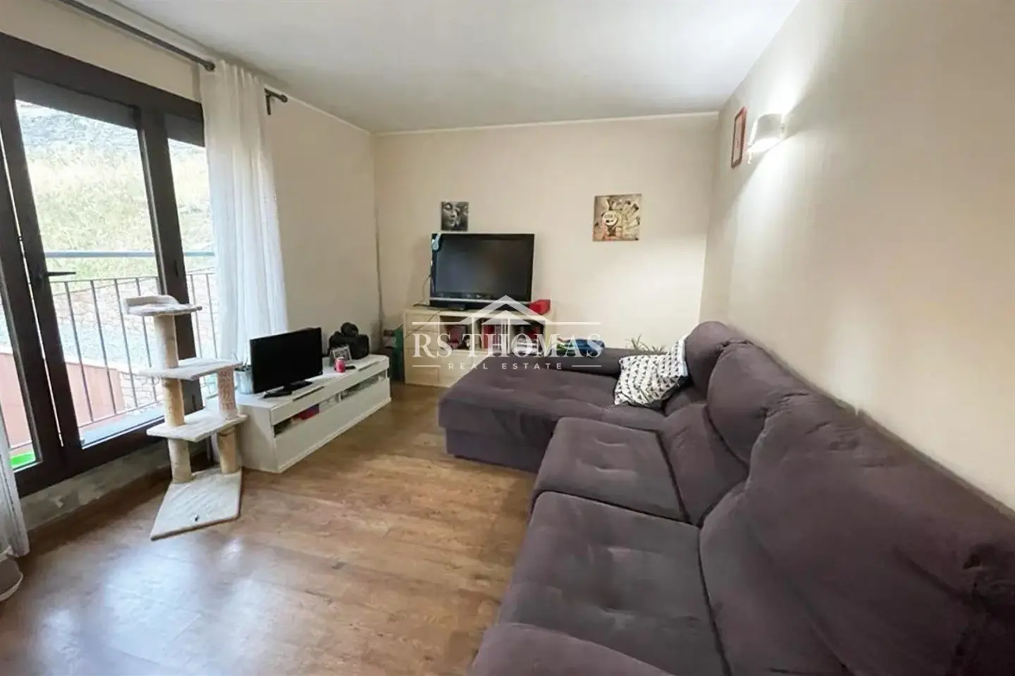 Flat with 2 bedrooms in Canillo, photo 1 of 12
