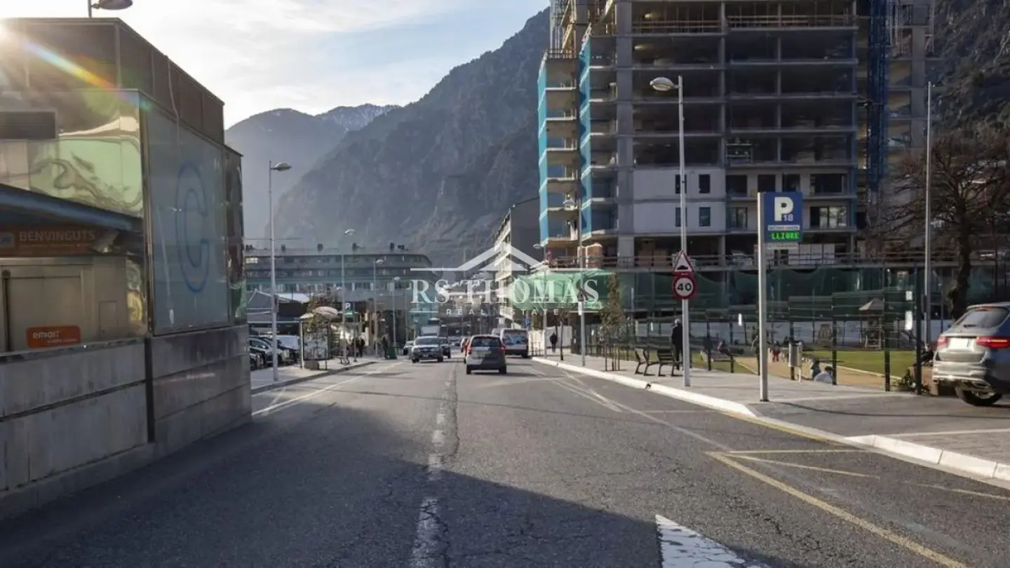 Local en Escaldes-Engordany, foto 1 de 2