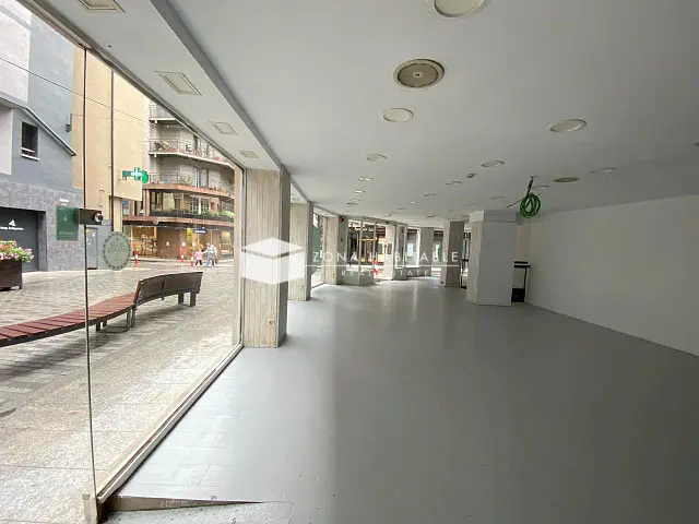 Local en Andorra la Vella, foto 1 de 8