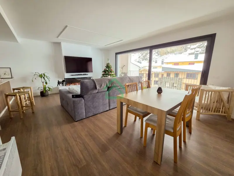 Piso de 3 habitaciones en Encamp, foto 1 de 12