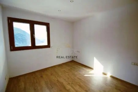 Otro de 3 habitaciones en Canillo, foto 17 de 21