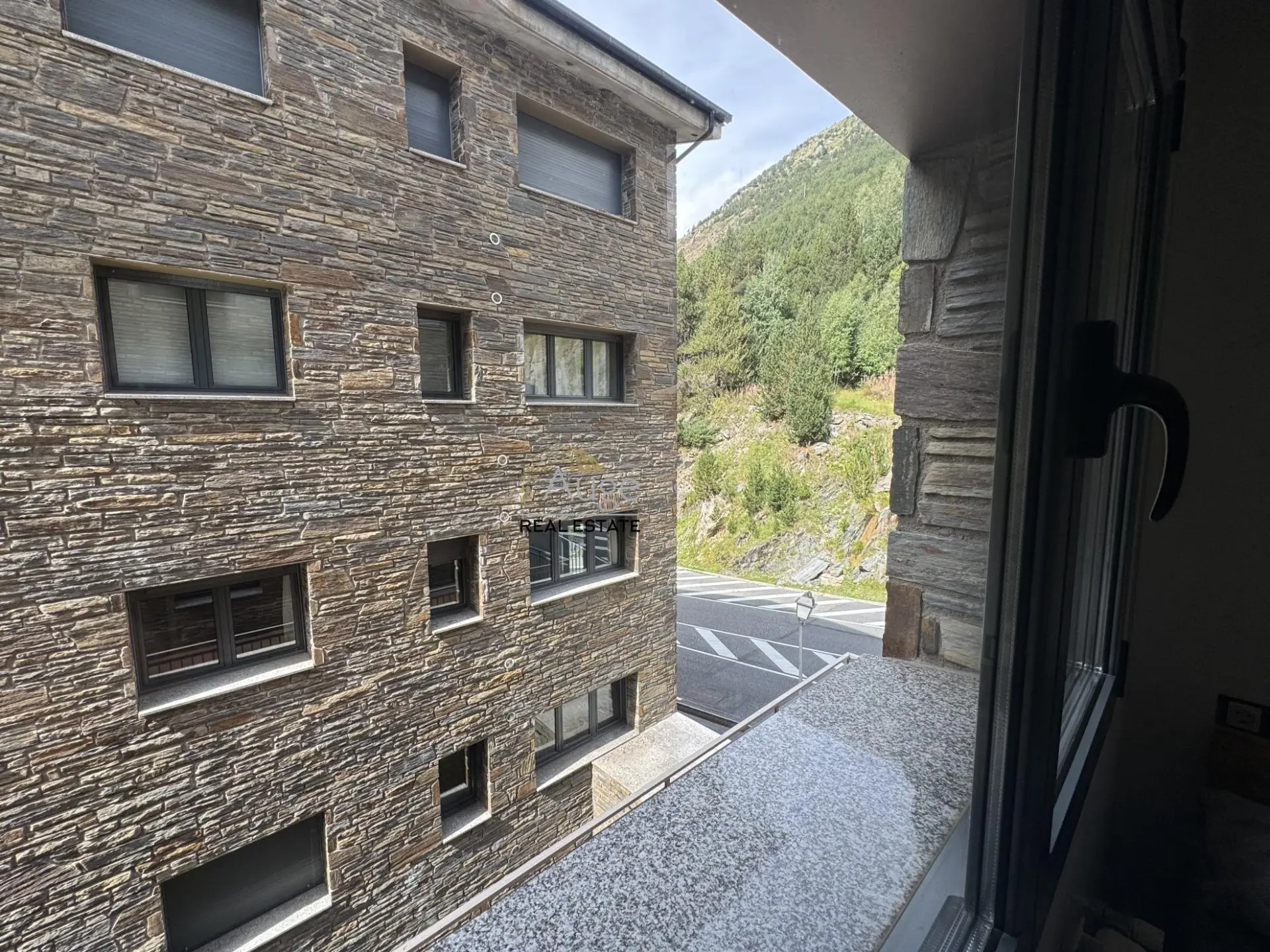 Flat with 2 bedrooms in Canillo, photo 11 of 31