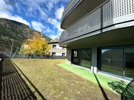 Autre de 4 chambres à Escaldes-Engordany, photo 2 sur 37