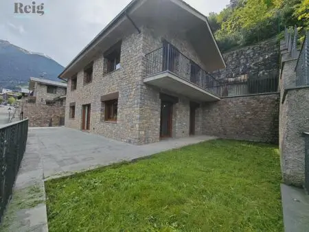 Otro de 4 habitaciones en Sant Julià de Lòria, foto 2 de 62