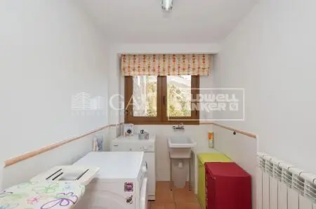 Altre de 5 habitacions a Canillo, foto 13 de 16
