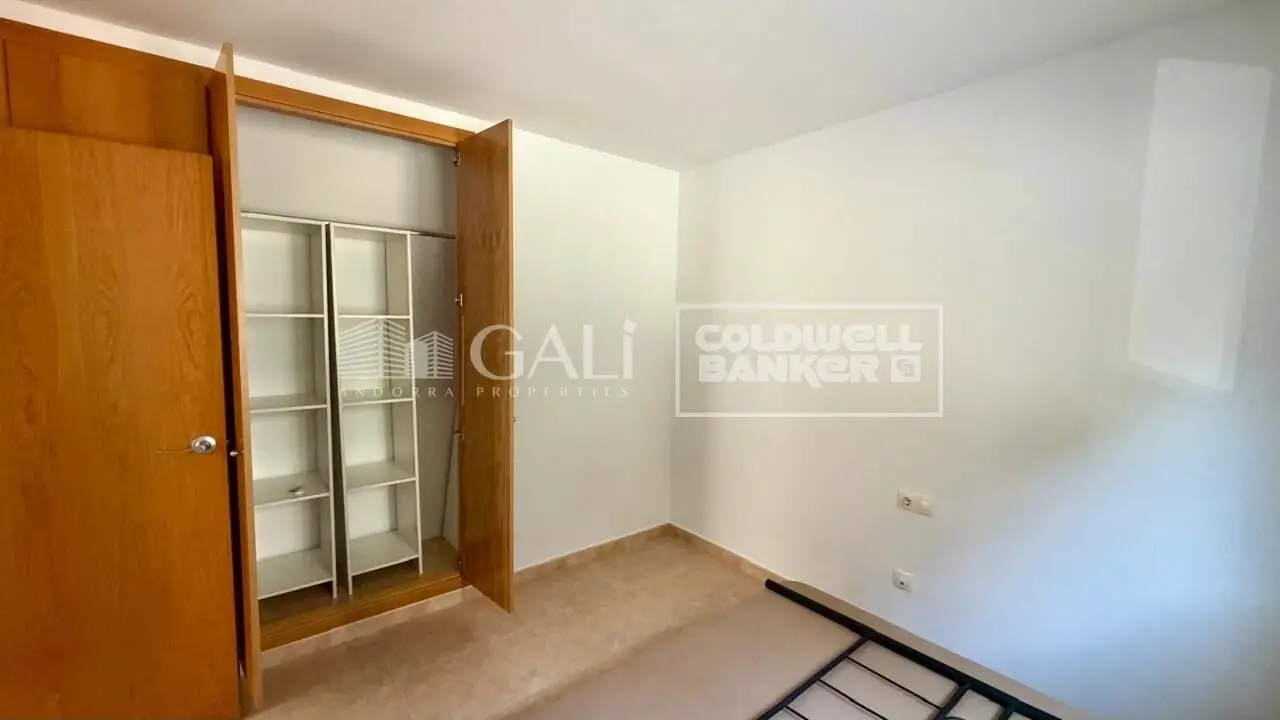 Flat with 3 bedrooms in Encamp, photo 13 of 14