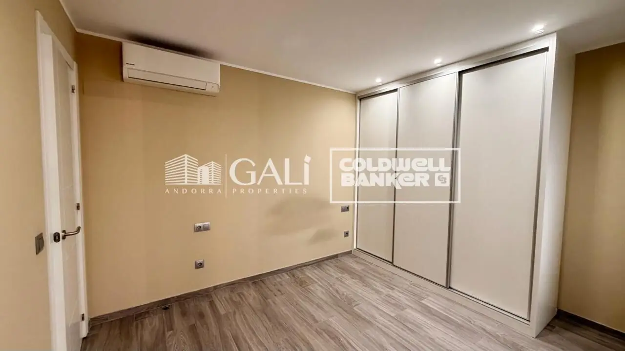 Piso de 2 habitaciones en Andorra la Vella, foto 14 de 14