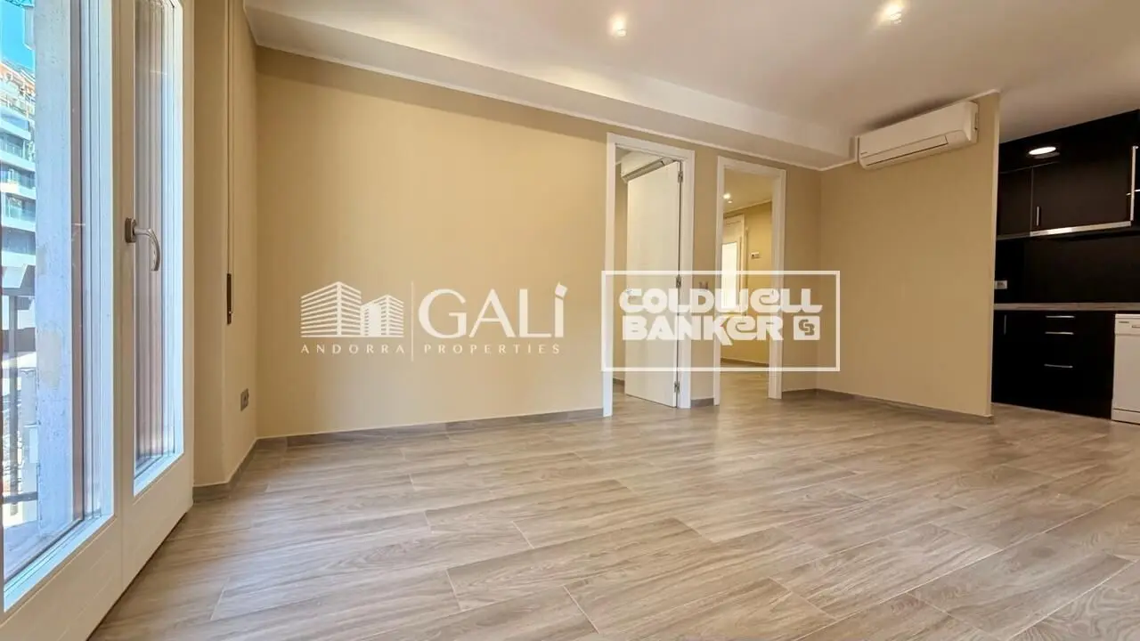 Piso de 2 habitaciones en Andorra la Vella, foto 5 de 14