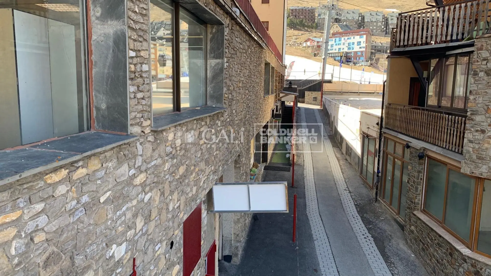 Commercial unit in Encamp, photo 2 of 10