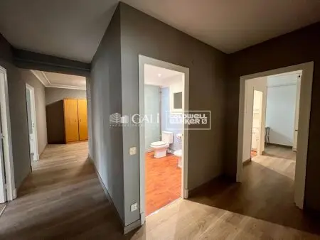 Piso de 4 habitaciones en Andorra la Vella, foto 31 de 38