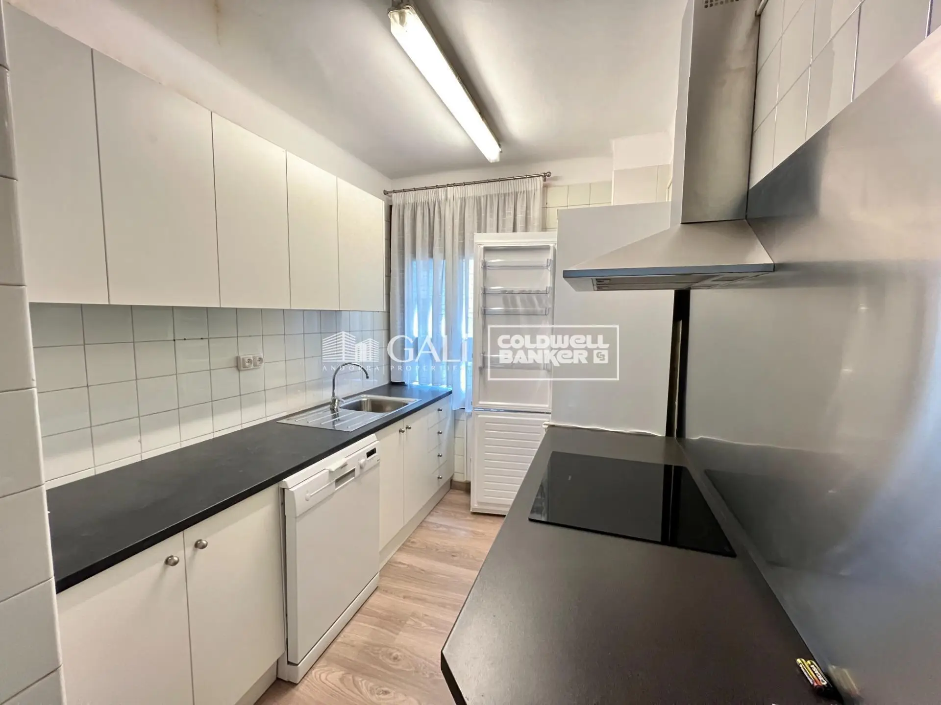 Piso de 4 habitaciones en Andorra la Vella, foto 8 de 14