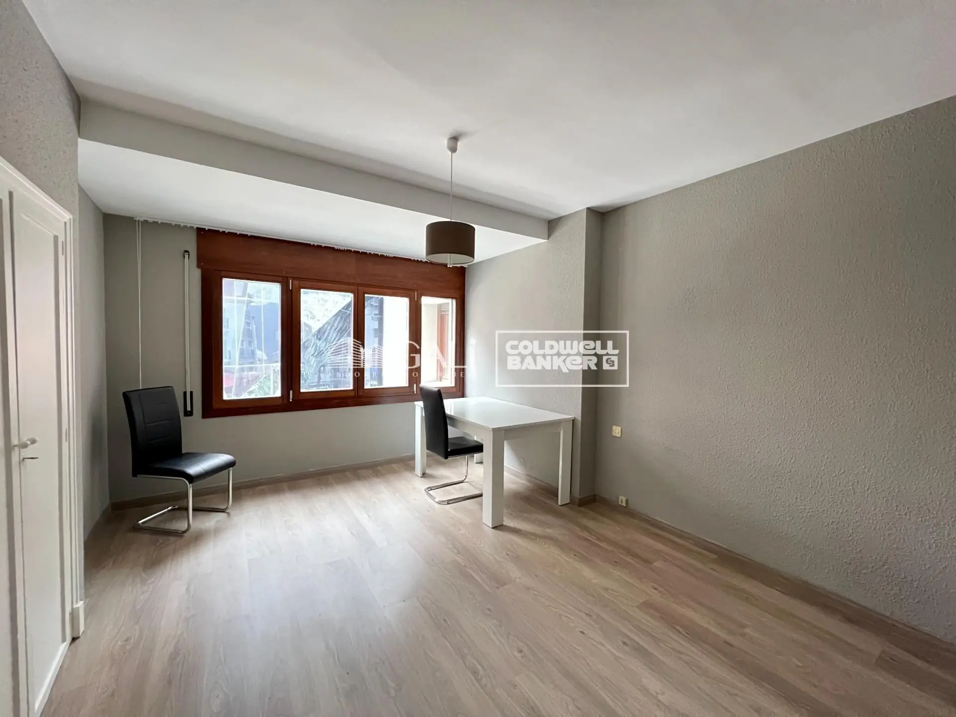 Piso de 4 habitaciones en Andorra la Vella, foto 9 de 14