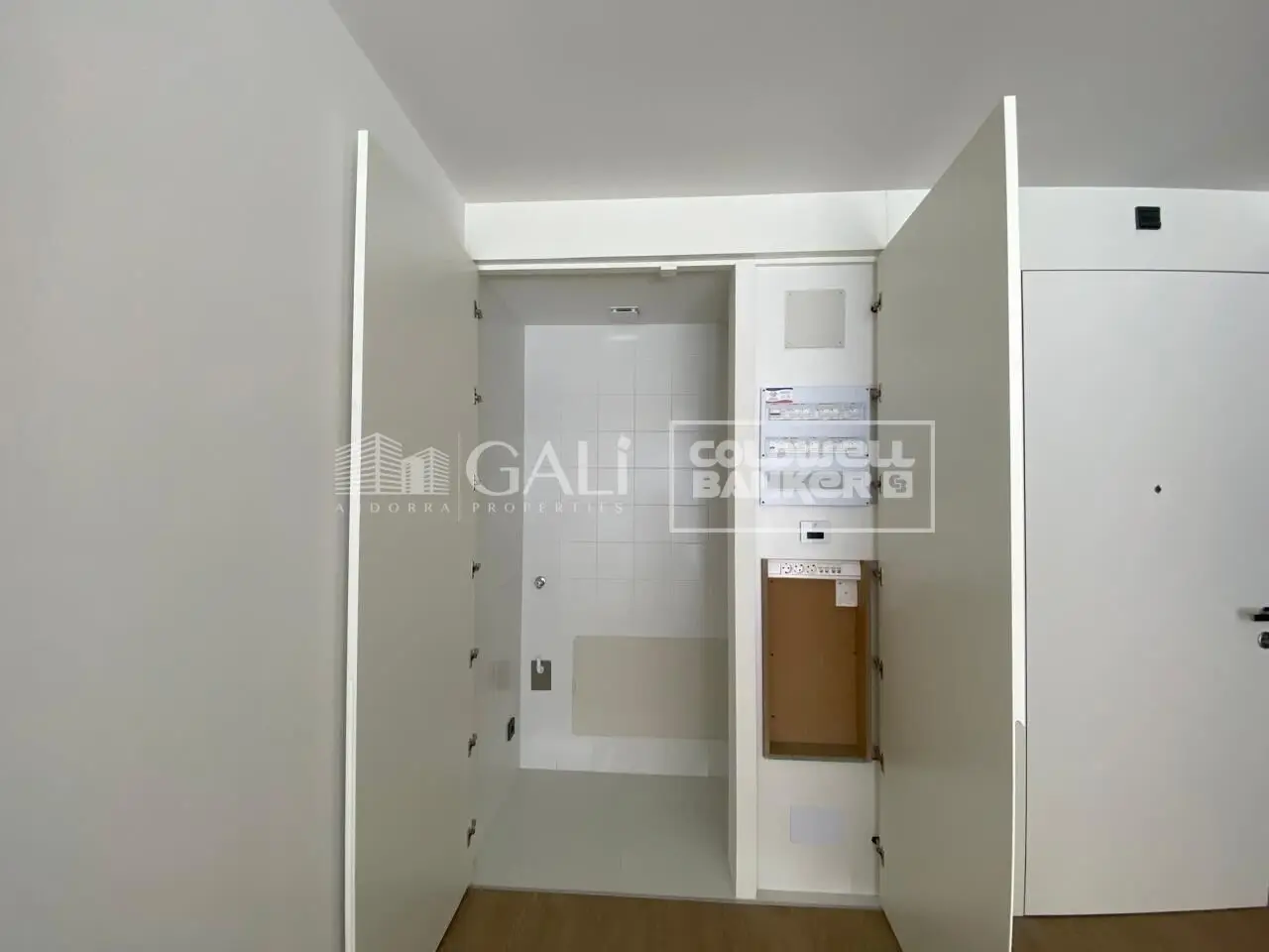 Piso de 2 habitaciones en Andorra la Vella, foto 13 de 14