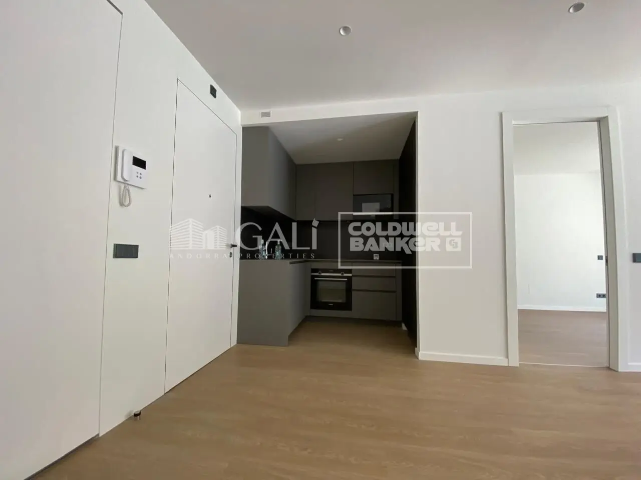 Piso de 2 habitaciones en Andorra la Vella, foto 3 de 14