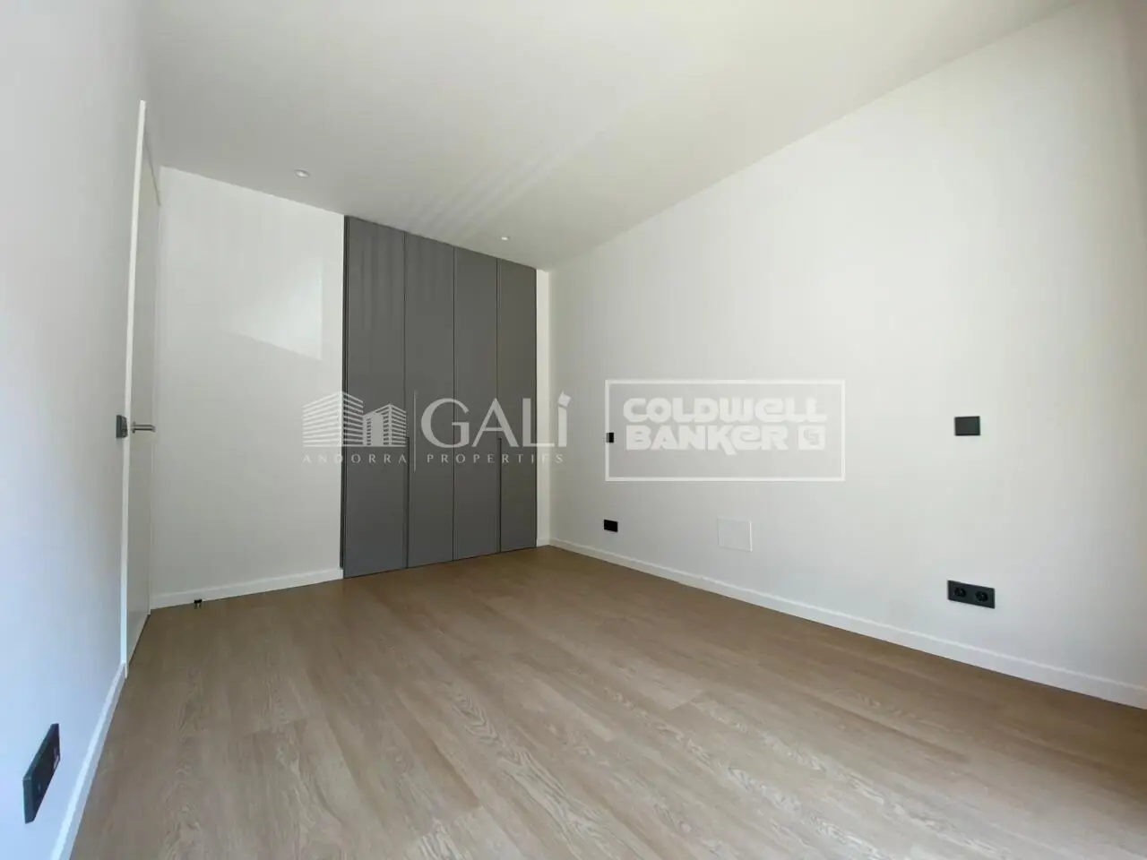 Piso de 2 habitaciones en Andorra la Vella, foto 6 de 14