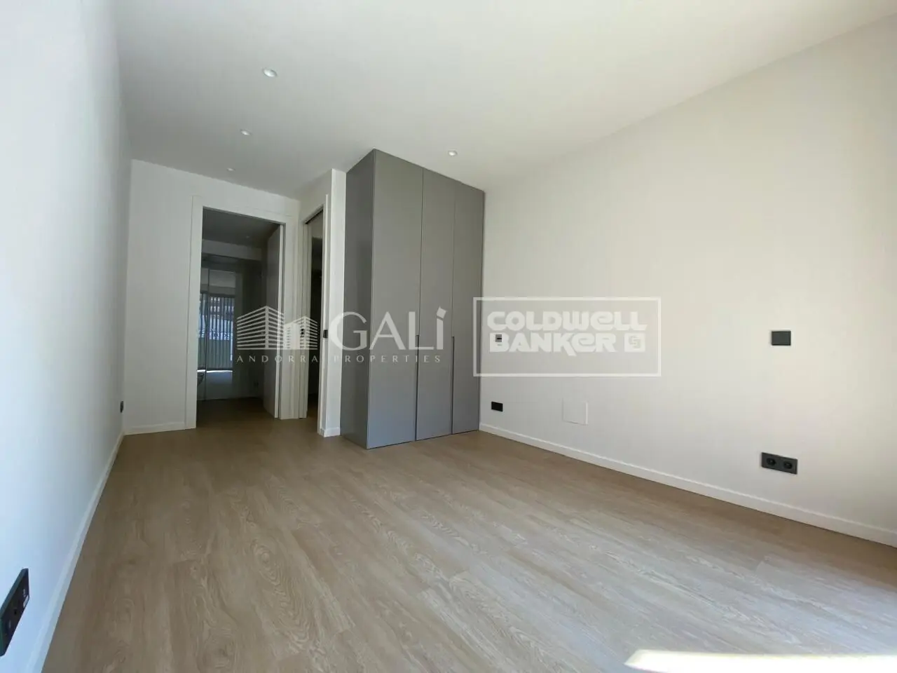 Piso de 2 habitaciones en Andorra la Vella, foto 7 de 14
