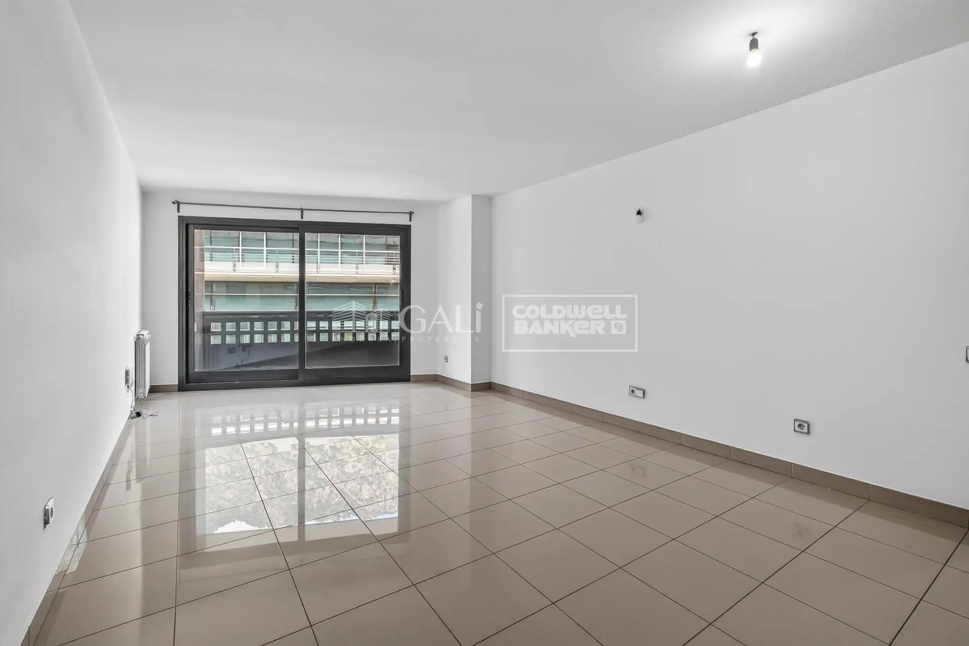Piso de 3 habitaciones en Andorra la Vella, foto 1 de 28