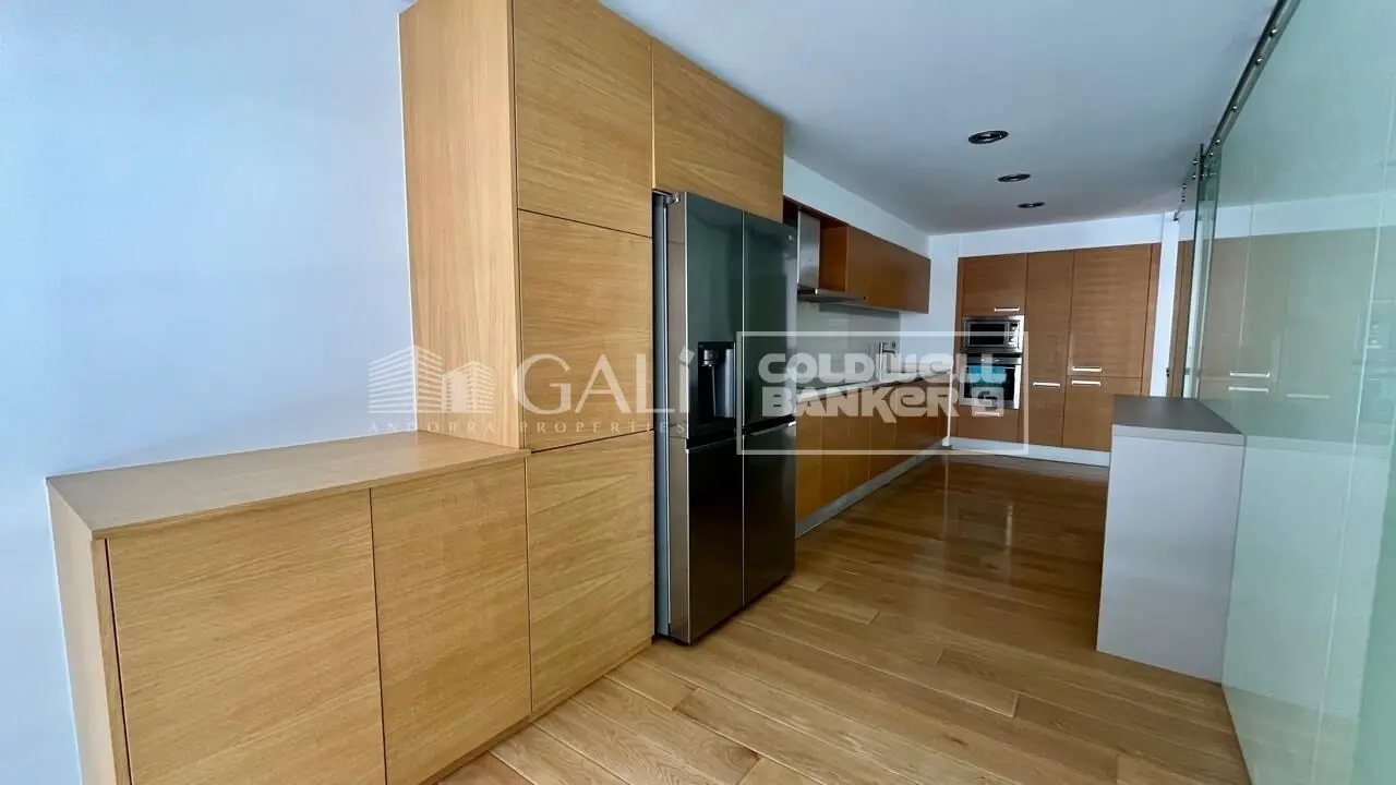 Apartment with 3 bedrooms in Andorra la Vella, photo 12 of 14
