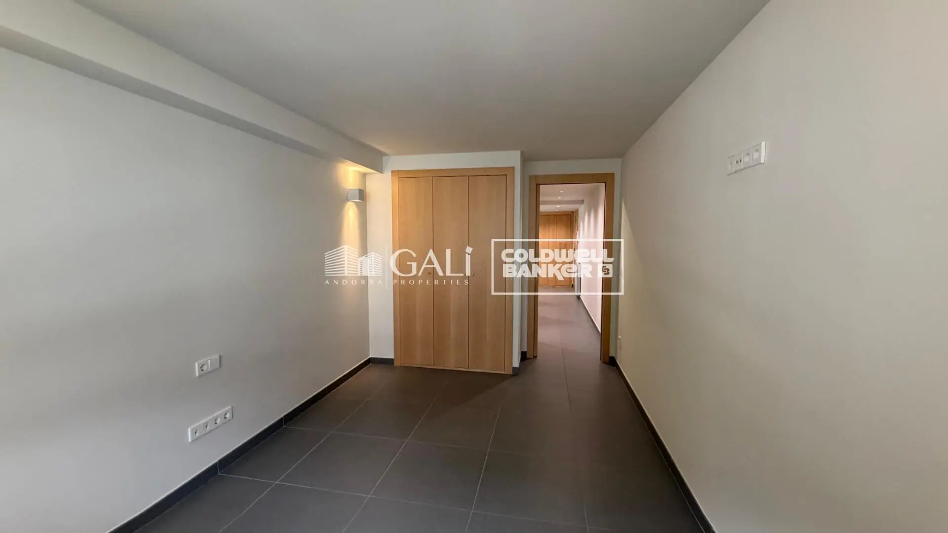 Piso de 2 habitaciones en Andorra la Vella, foto 13 de 14