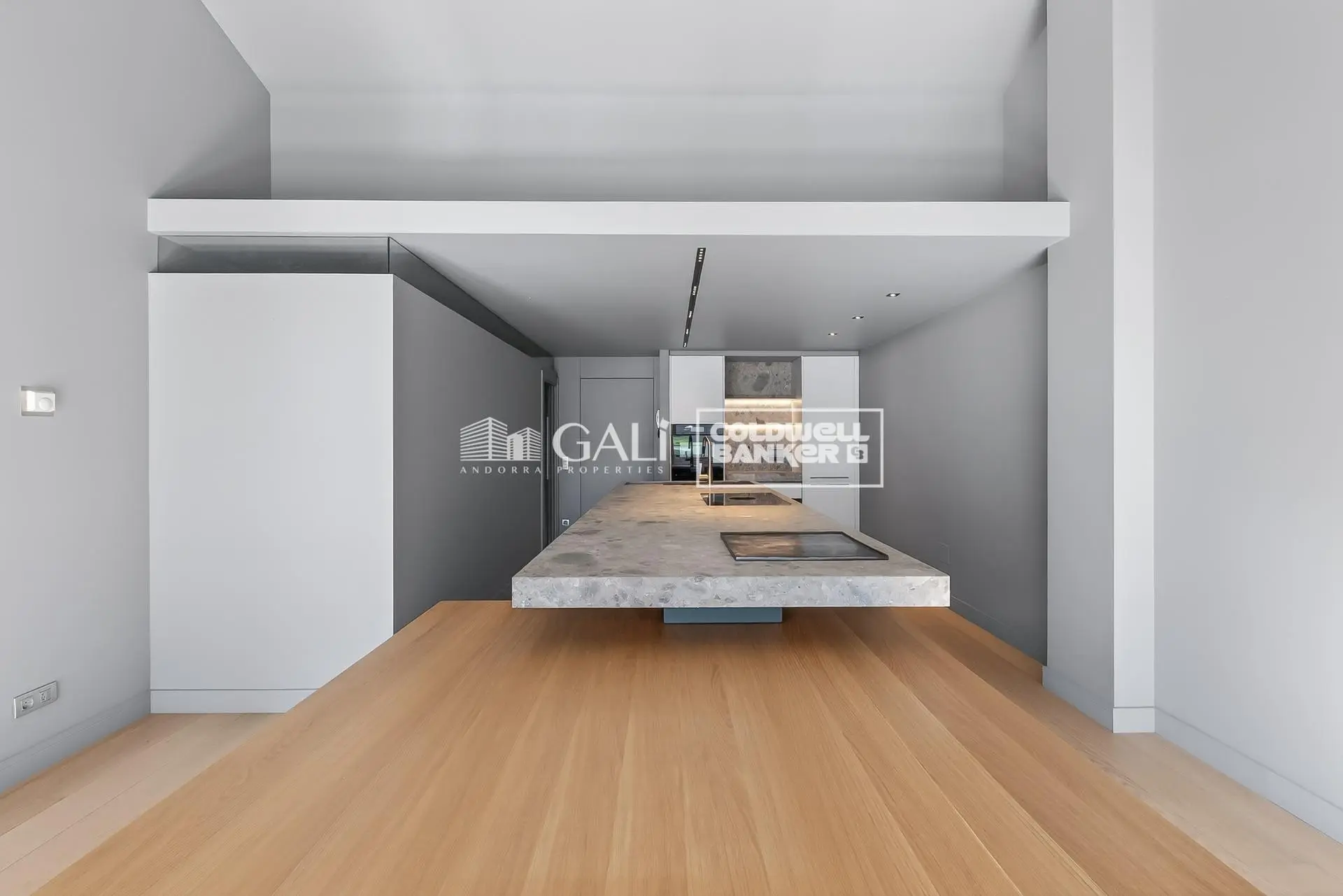 Apartamento de 4 habitaciones en Andorra la Vella, foto 9 de 14
