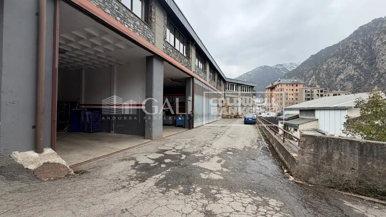 Local en Andorra la Vella, foto 14 de 14