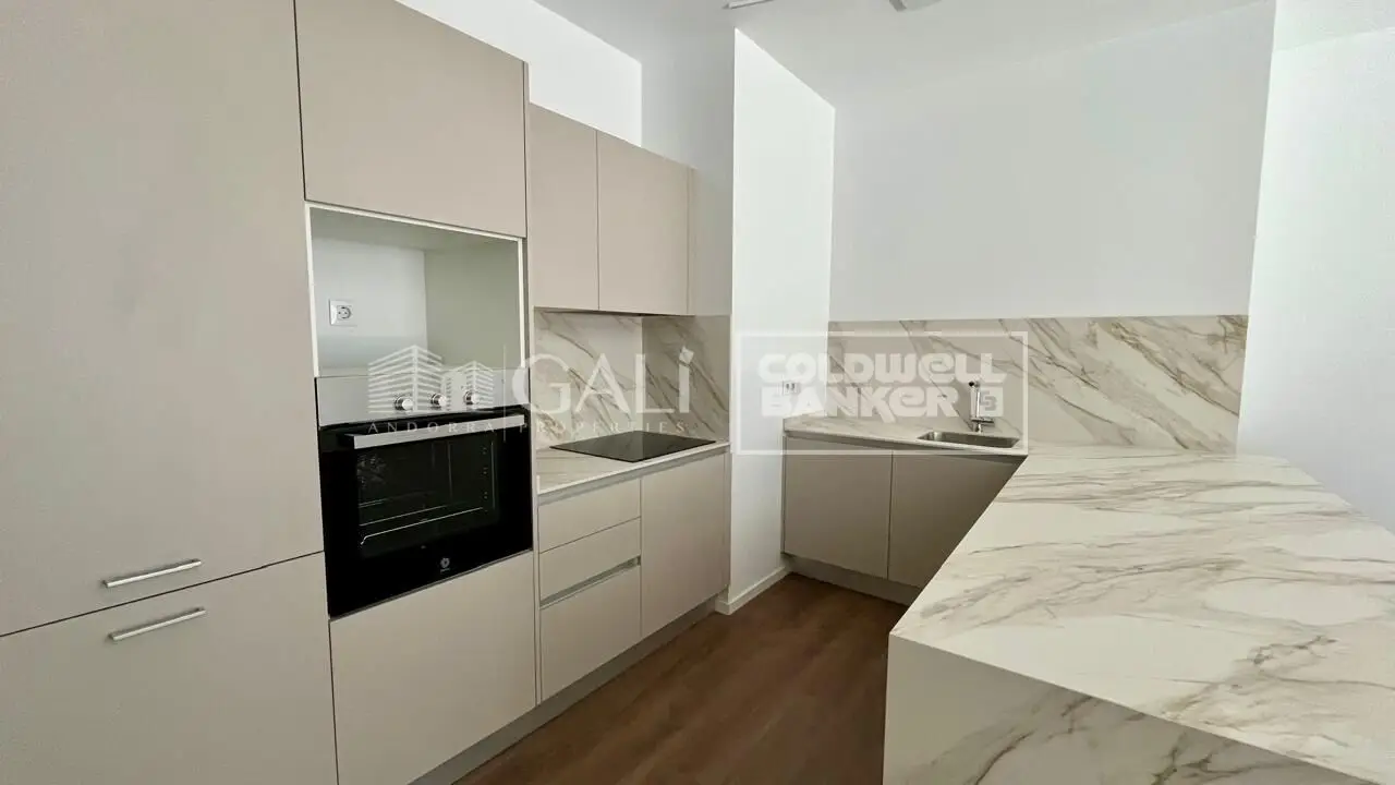 Piso de 2 habitaciones en Encamp, foto 1 de 9