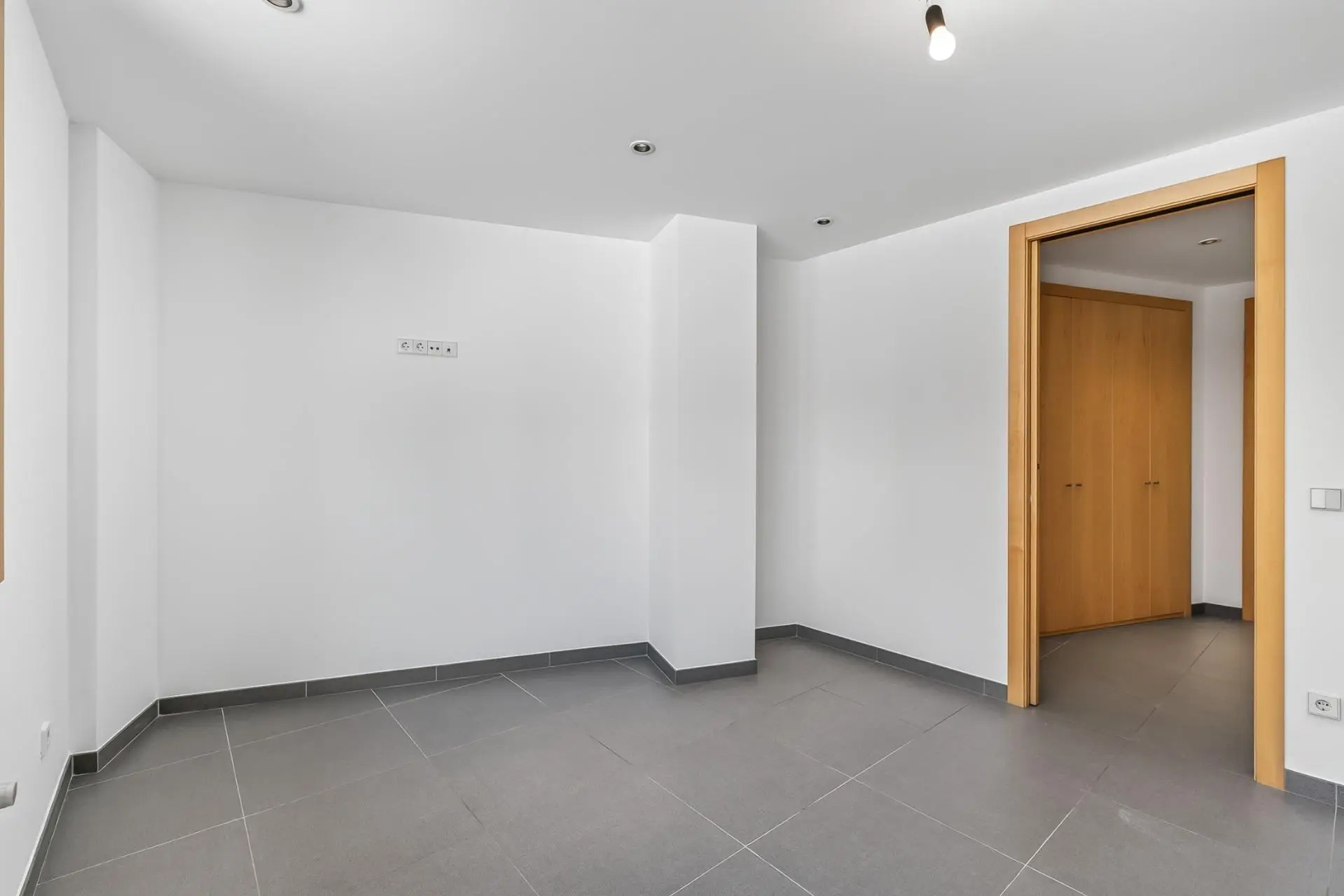 Piso de 1 habitación en Andorra la Vella, foto 19 de 28