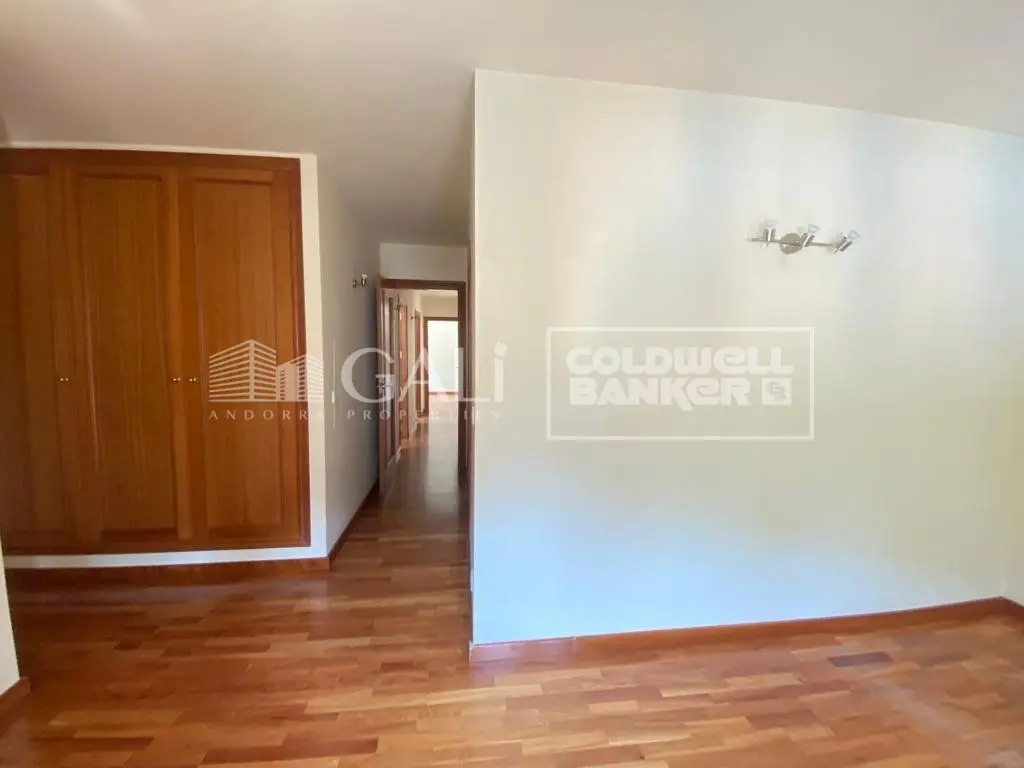 Piso de 3 habitaciones en Andorra la Vella, foto 13 de 14