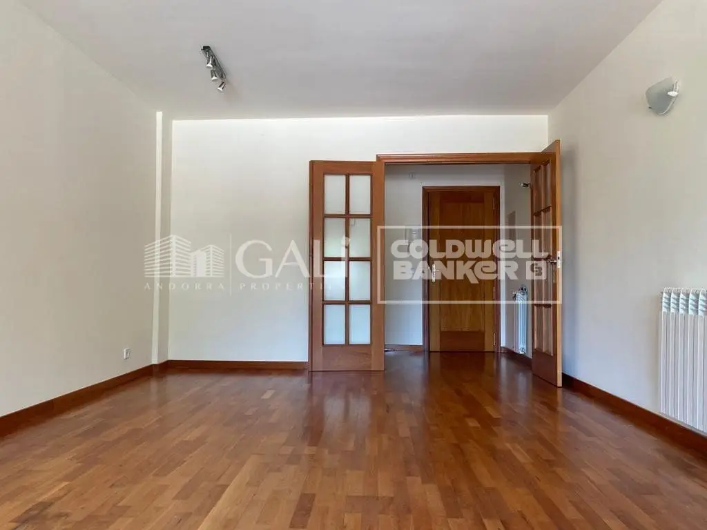Piso de 3 habitaciones en Andorra la Vella, foto 3 de 14