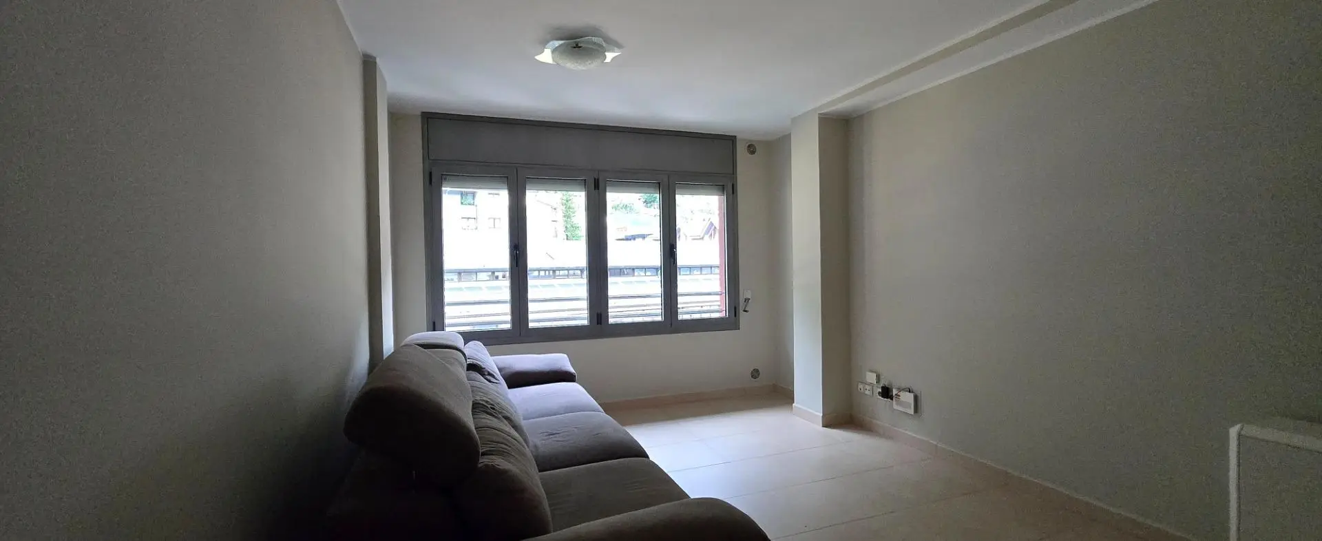Appartement de 2 chambres à Andorra la Vella, photo 3 sur 27