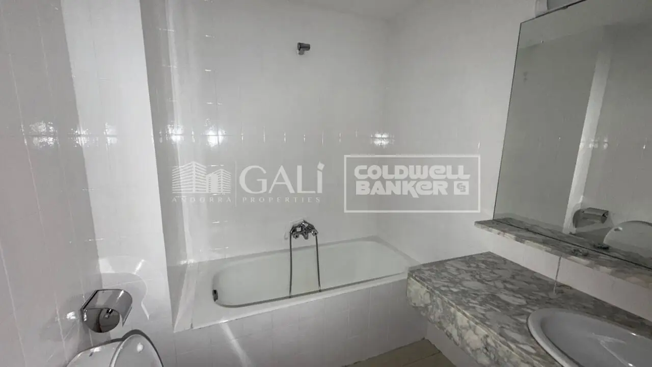 Flat with 2 bedrooms in La Massana, photo 12 of 14