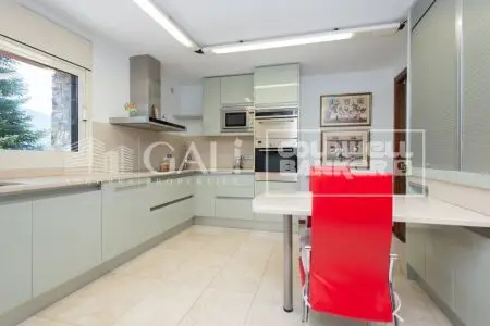 Otro de 6 habitaciones en Escaldes-Engordany, foto 8 de 20