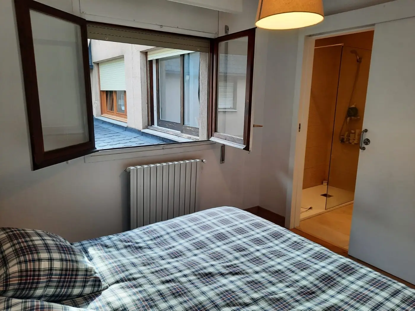 Appartement de 2 chambres à Andorra la Vella, photo 2 sur 12