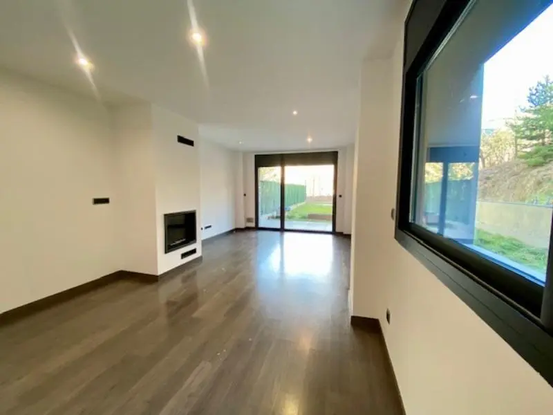 Piso de 3 habitaciones en Ordino, foto 2 de 12
