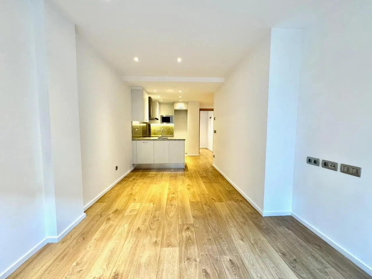 Appartement de 2 chambres à Escaldes-Engordany, photo 2 sur 13