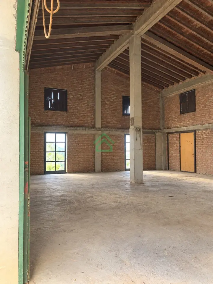 Local commercial à Sant Julià de Lòria, photo 3 sur 17