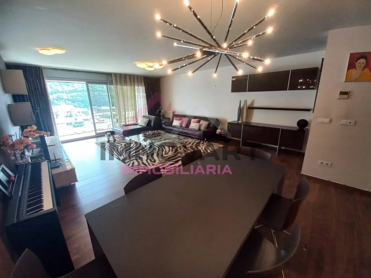 Piso de 4 habitaciones en Andorra la Vella, foto 1 de 35