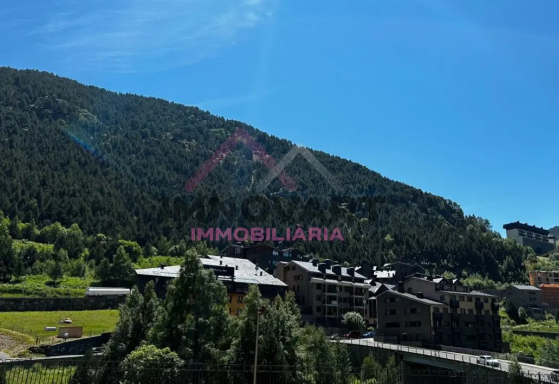 Edificio en Canillo, foto 3 de 20