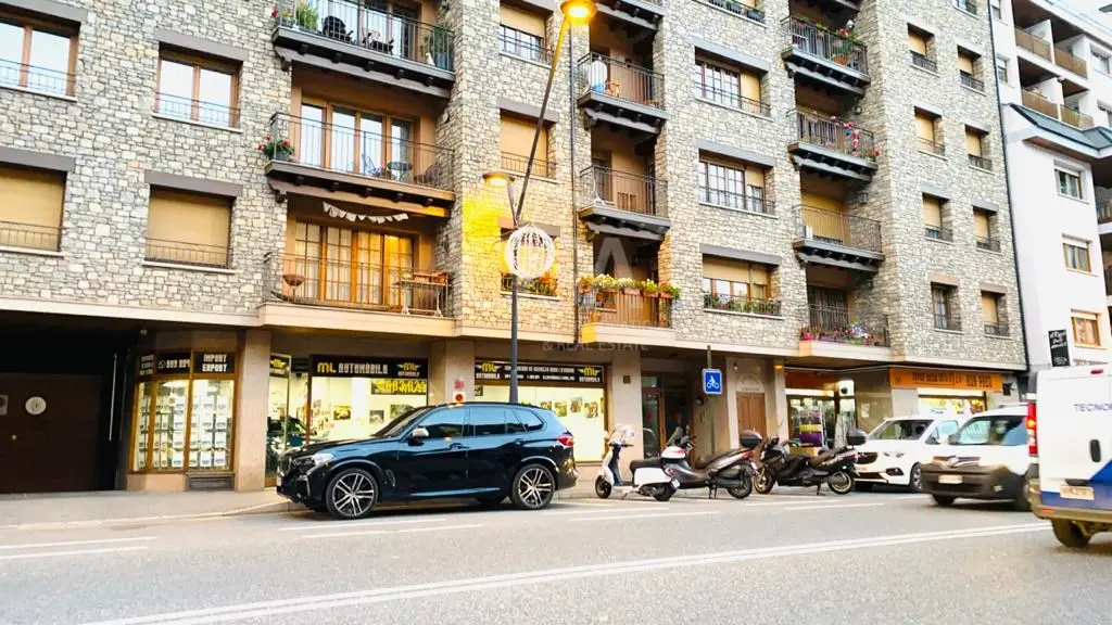Local en La Massana, foto 1 de 15