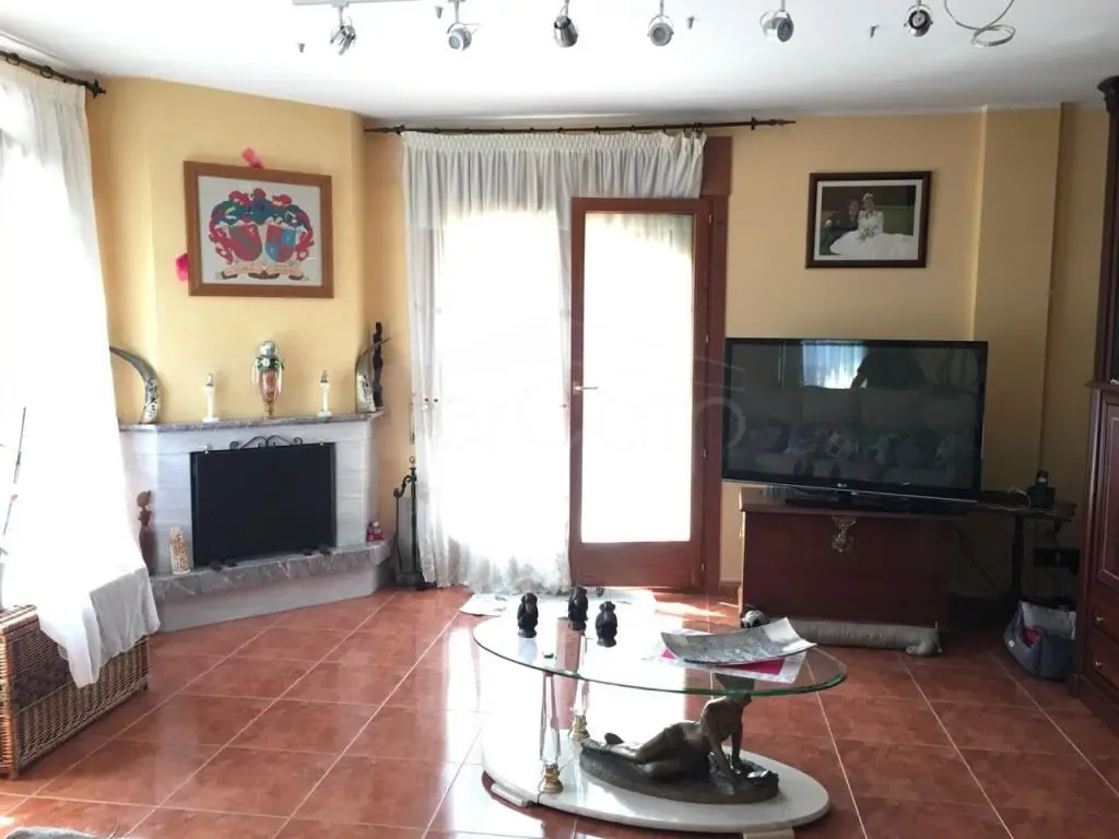 Xalet de 4 habitacions a La Massana, foto 1 de 29